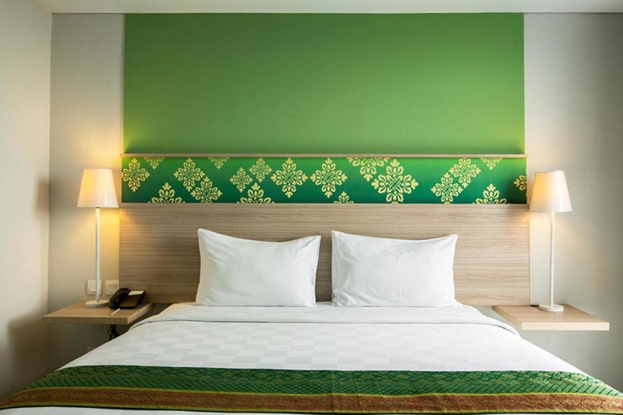 Khas Pekanbaru Hotel Екстериор снимка